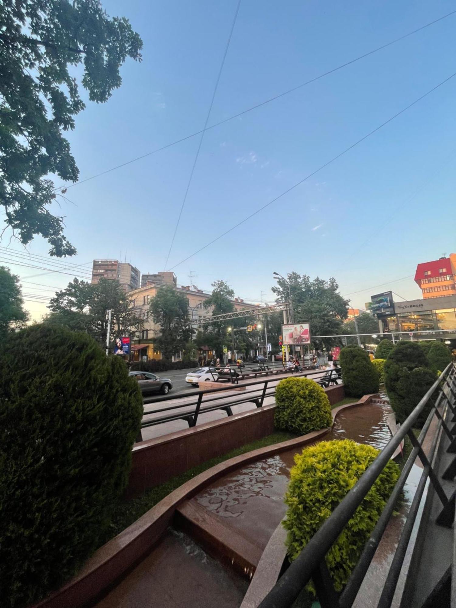 Двухкомнатная Квартира На Арбате Almati Kültér fotó